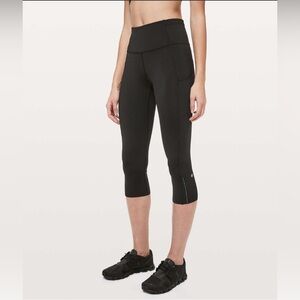 Lululemon Fast & Free Crop |I *Nulux
19"
Black